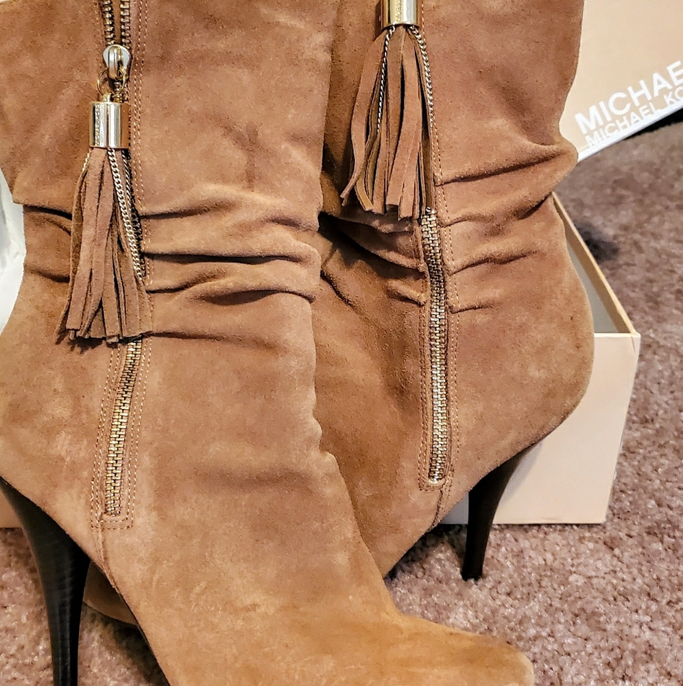 Beautiful MK Boots
